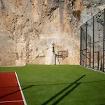 Kuk Oaza マカルスカ